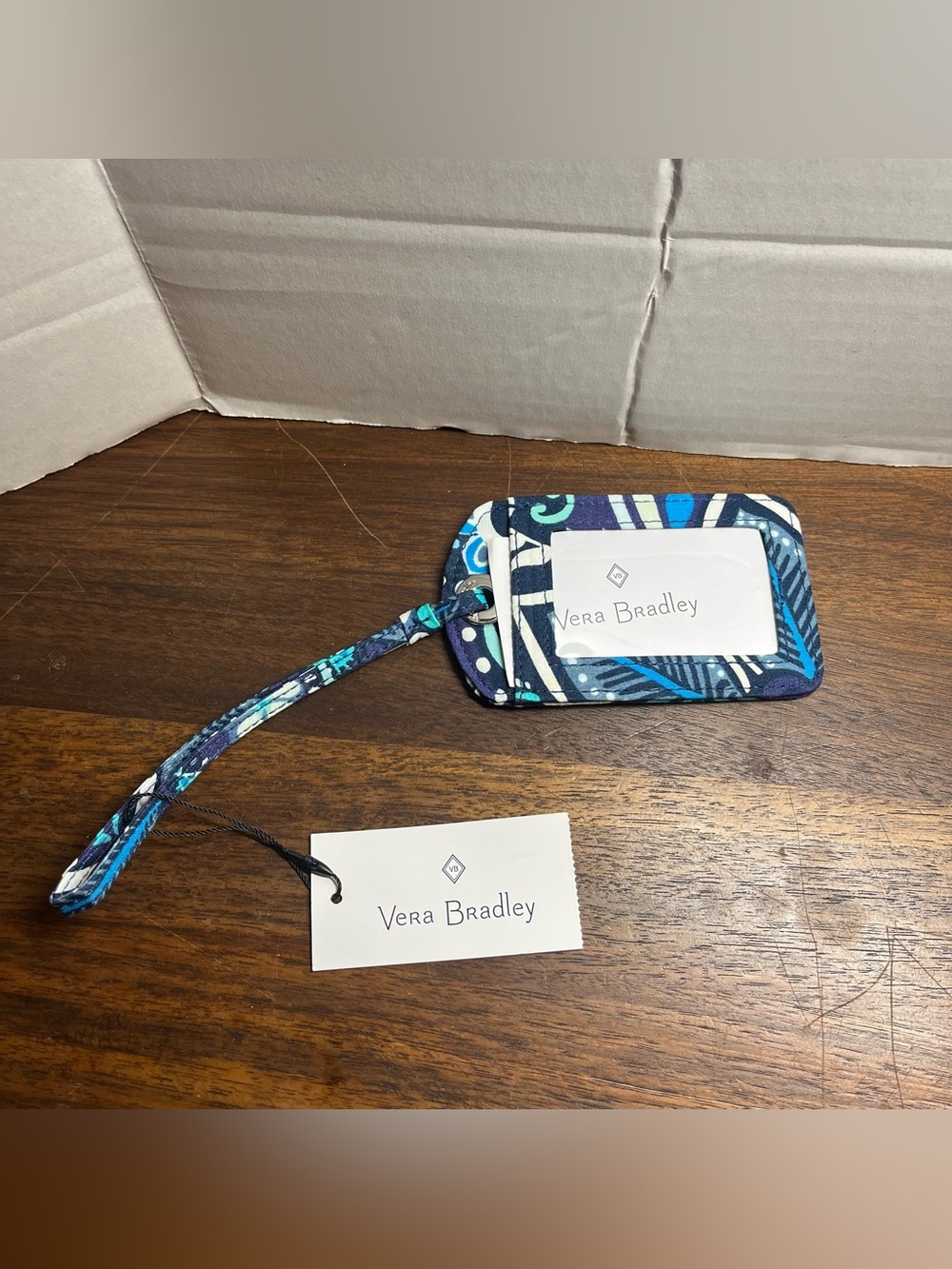 NWT Vera Bradley  luggage Suitcase Travel tag ID tag  Holder Blue Island Leaf